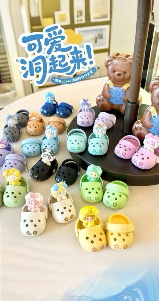 【Yalli studio】Yooki Hole Shoes Blind Box